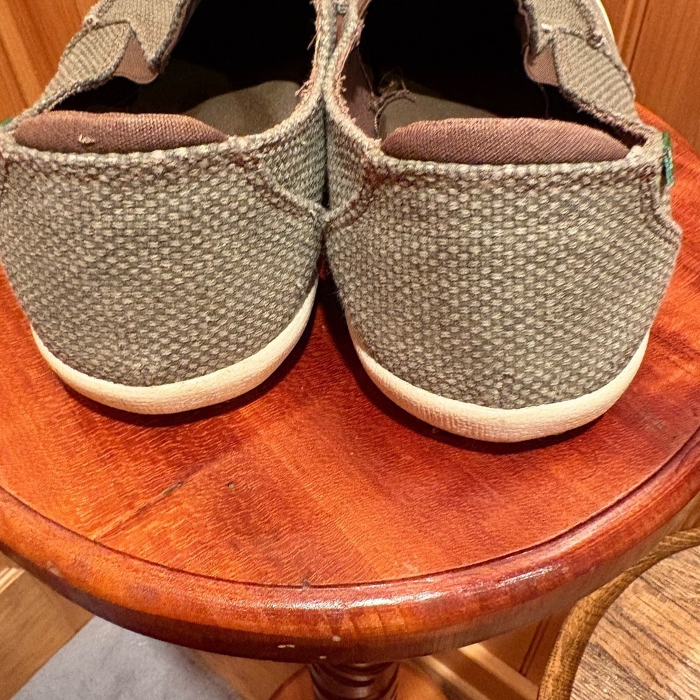 Sanuk men’s khaki slip on loafer casual - Picture 5 of 7
